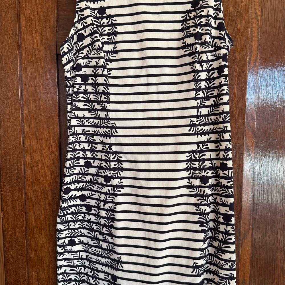 Boden Navy and White Patterned Shift Dress with pockets